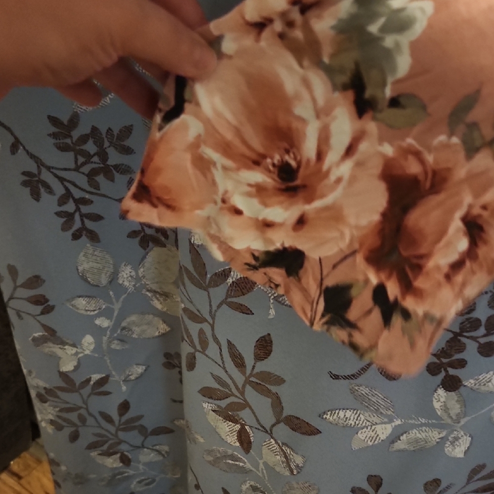 Floral Peach Dress - Picture 4 of 6